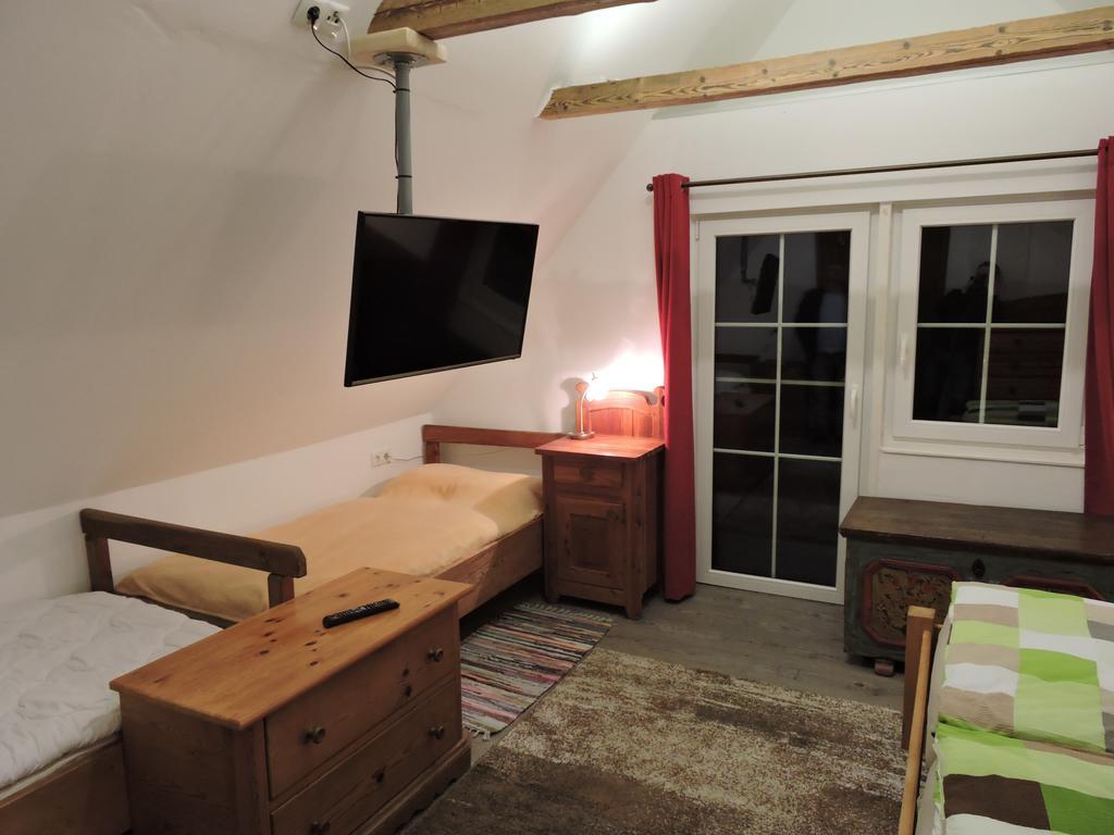 Gregor'S Ferienhaus Im Wald Edelschrott Eksteriør billede
